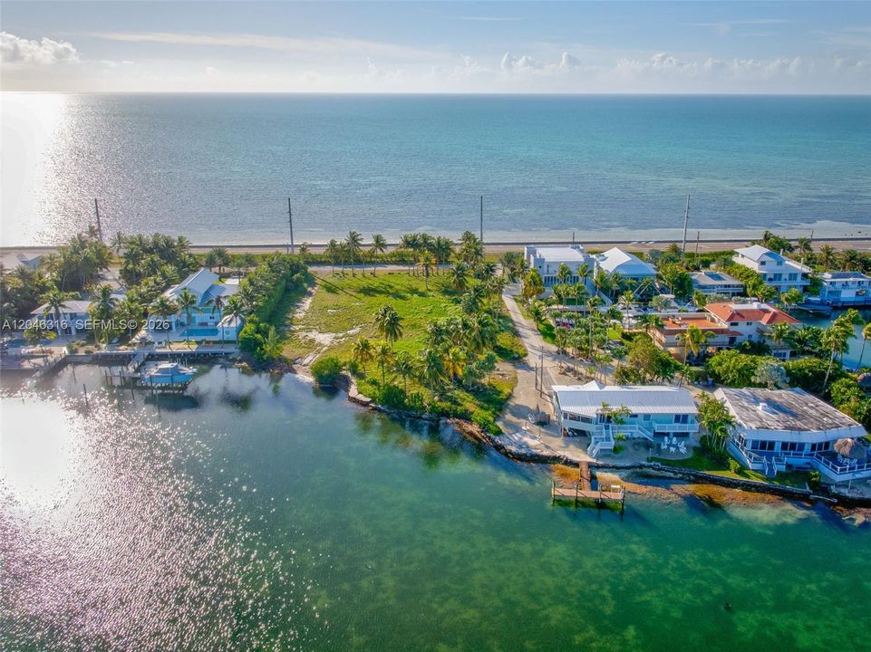 En Venta: $4,900,000 (0.74 acres)