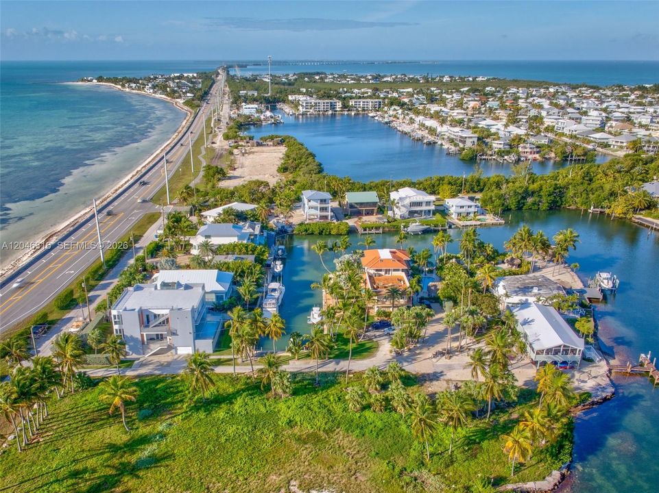 En Venta: $4,900,000 (0.74 acres)