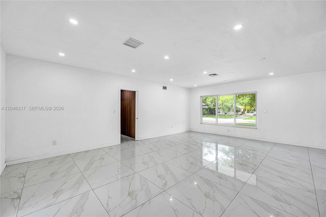 For Rent: $11,000 (4 beds, 4 baths, 3346 Square Feet)