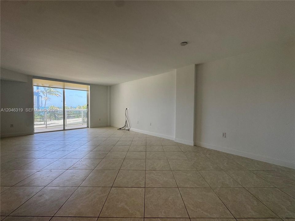 For Rent: $5,500 (2 beds, 2 baths, 1153 Square Feet)