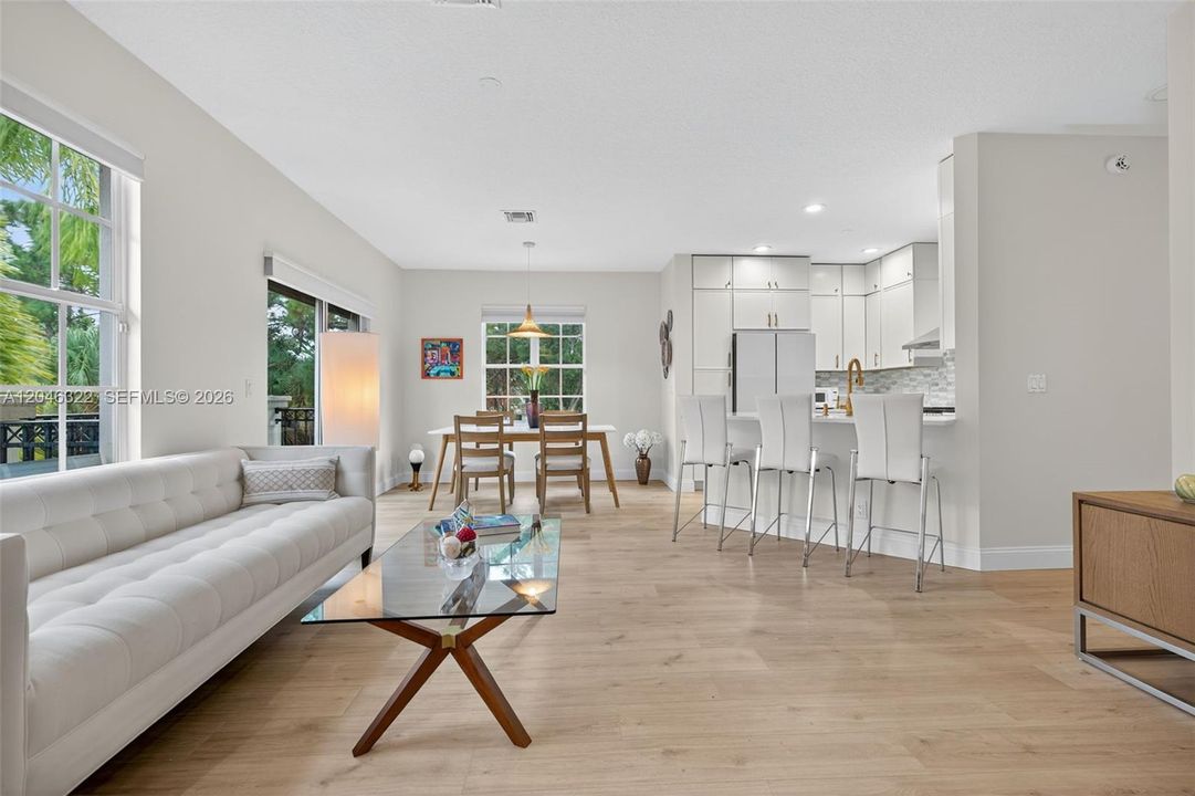 En Venta: $520,000 (2 camas, 2 baños, 1144 Pies cuadrados)