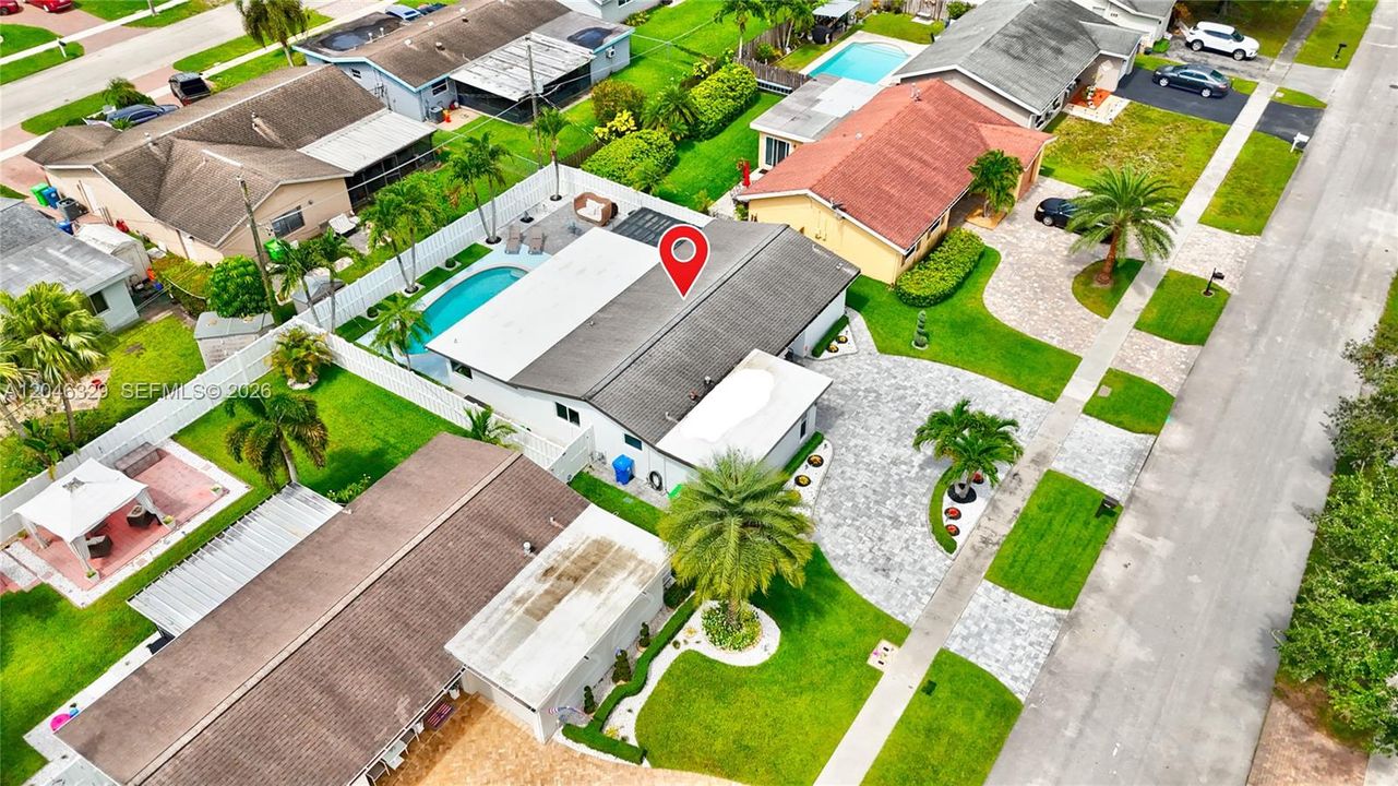 For Rent: $4,500 (3 beds, 2 baths, 1652 Square Feet)