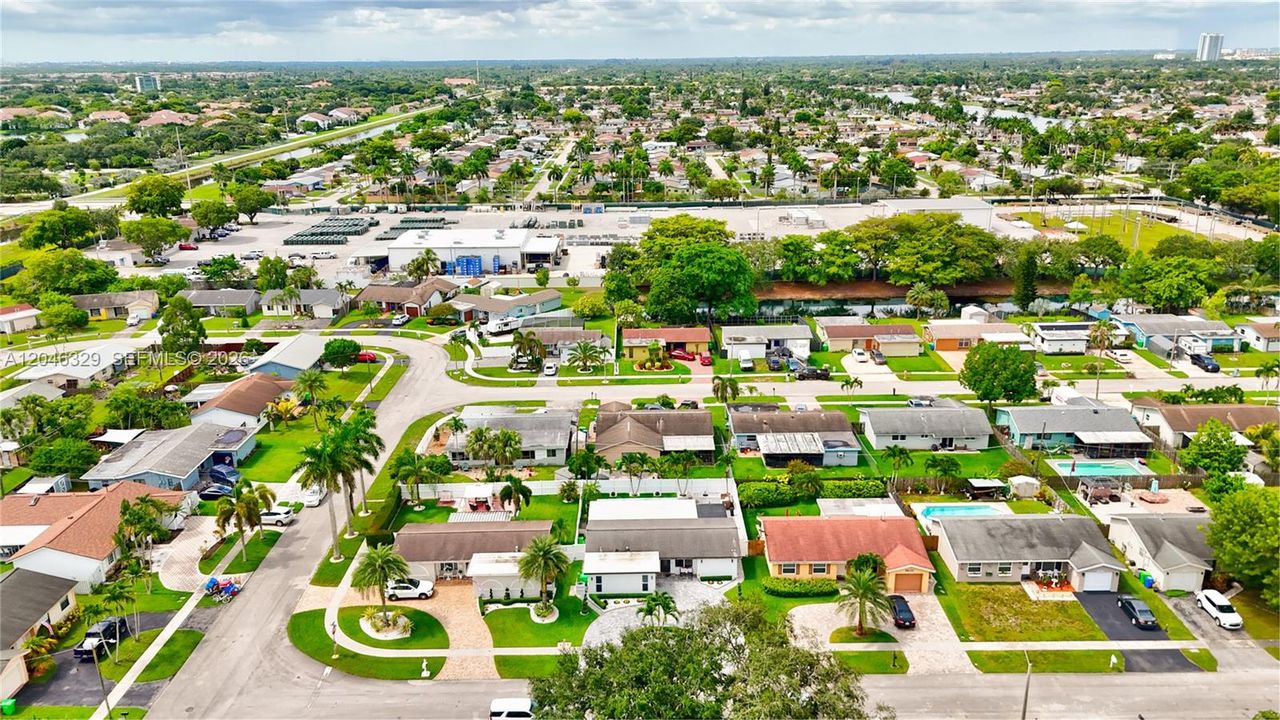 For Rent: $4,500 (3 beds, 2 baths, 1652 Square Feet)