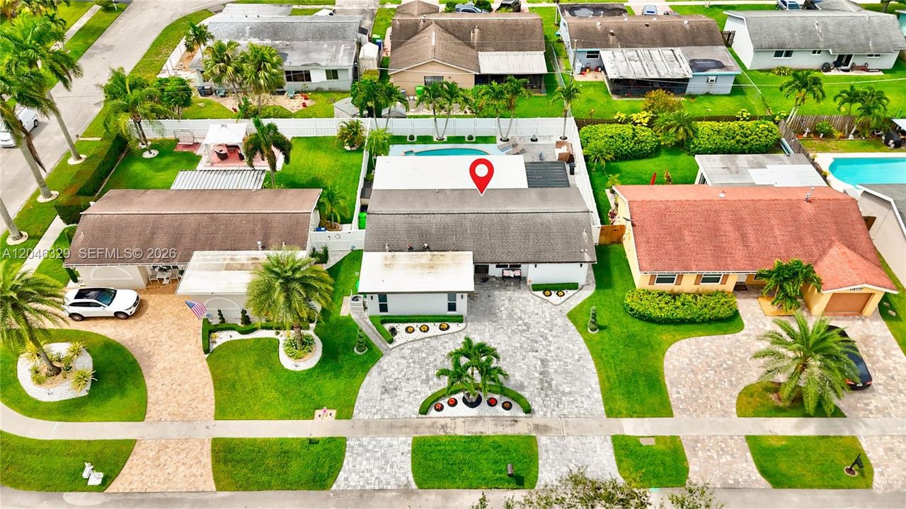 For Rent: $4,500 (3 beds, 2 baths, 1652 Square Feet)