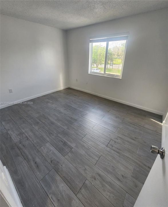 For Rent: $1,900 (2 beds, 1 baths, 434568 Square Feet)
