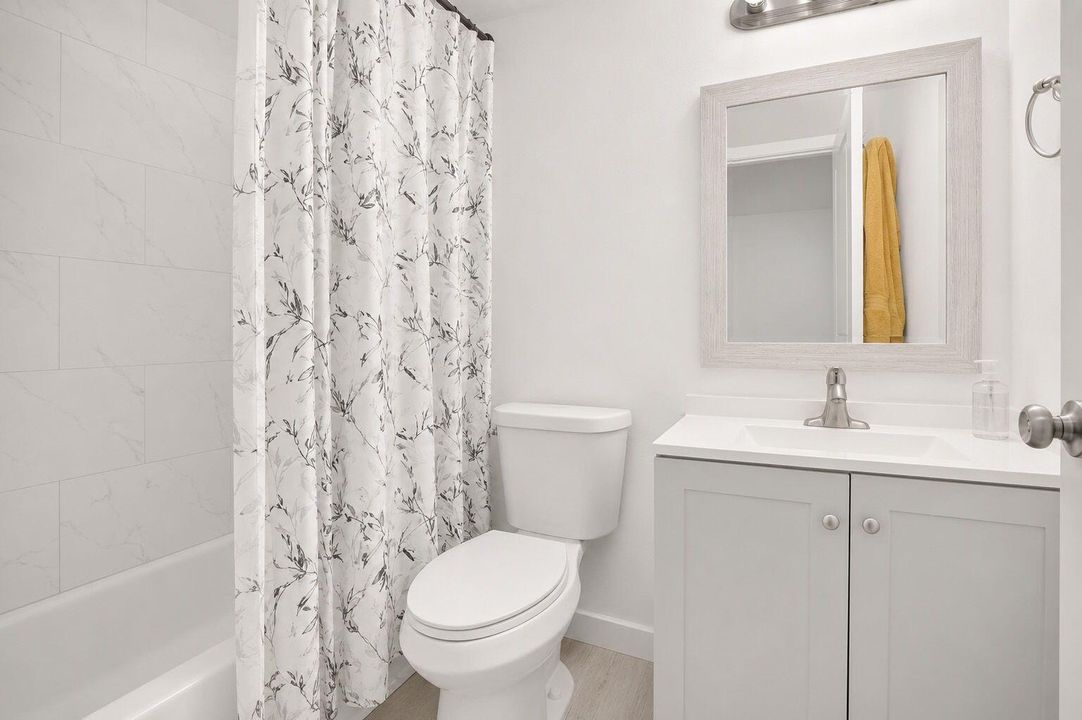 Owners Bathroom