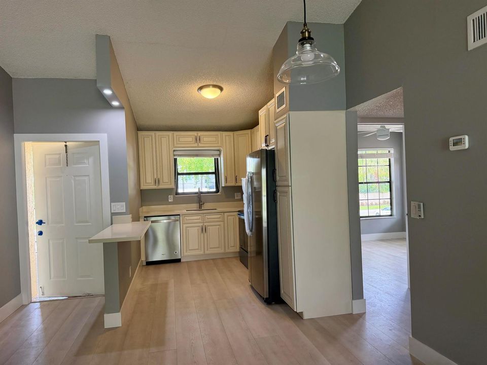 Large Plank LV flooring throughout