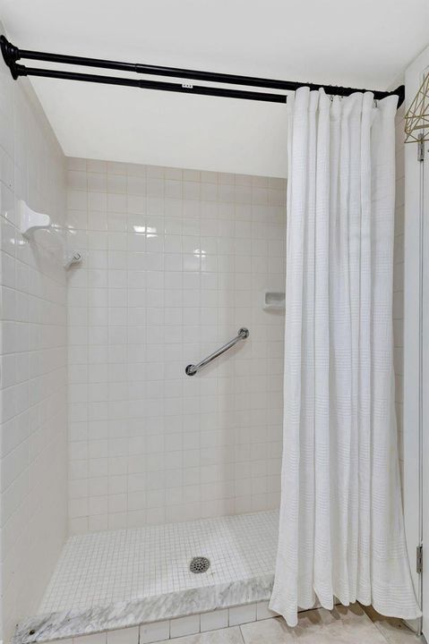 2nd Bathroom: Walk-In Shower