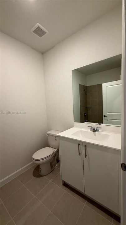 В аренду: $4,700 (5 спален, 3 ванн, 3105 Квадратных фут)