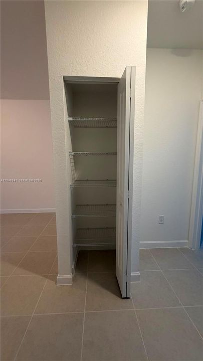 В аренду: $4,700 (5 спален, 3 ванн, 3105 Квадратных фут)