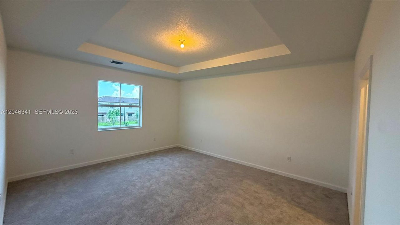 В аренду: $4,700 (5 спален, 3 ванн, 3105 Квадратных фут)