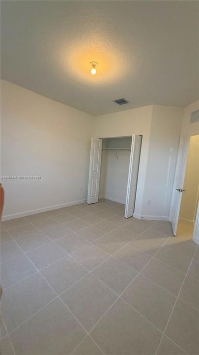 В аренду: $4,700 (5 спален, 3 ванн, 3105 Квадратных фут)