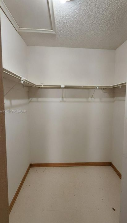 En Venta: $324,000 (3 camas, 2 baños, 0 Pies cuadrados)