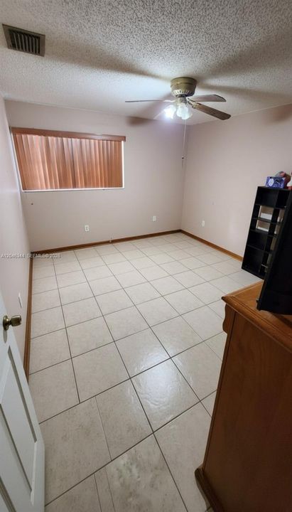 En Venta: $324,000 (3 camas, 2 baños, 0 Pies cuadrados)