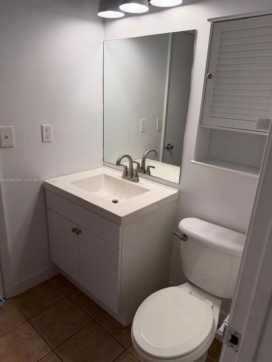 For Rent: $1,725 (1 beds, 1 baths, 784 Square Feet)