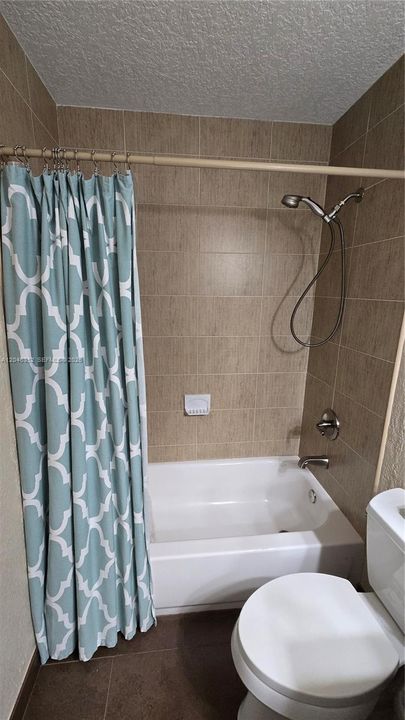В аренду: $3,100 (3 спален, 2 ванн, 1110 Квадратных фут)