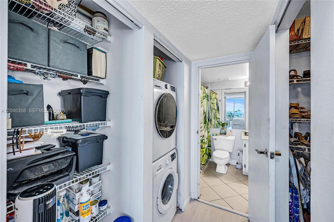 En Venta: $395,000 (2 camas, 2 baños, 1030 Pies cuadrados)