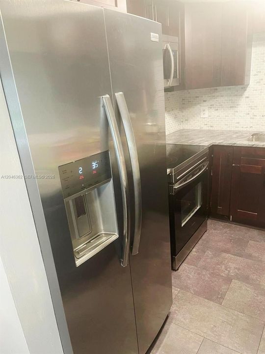 В аренду: $1,500 (1 спален, 1 ванн, 870 Квадратных фут)