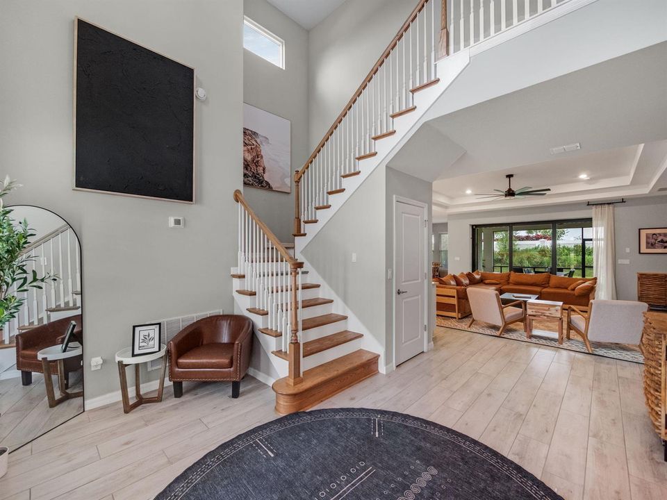 Entry/Foyer