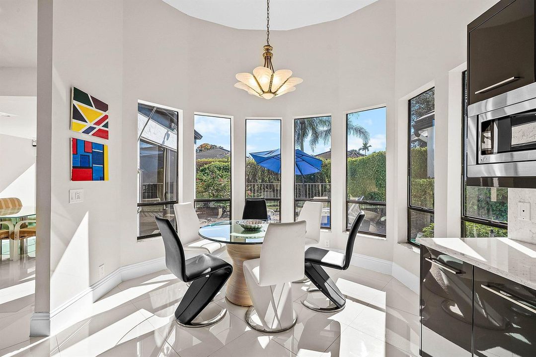Breakfast area