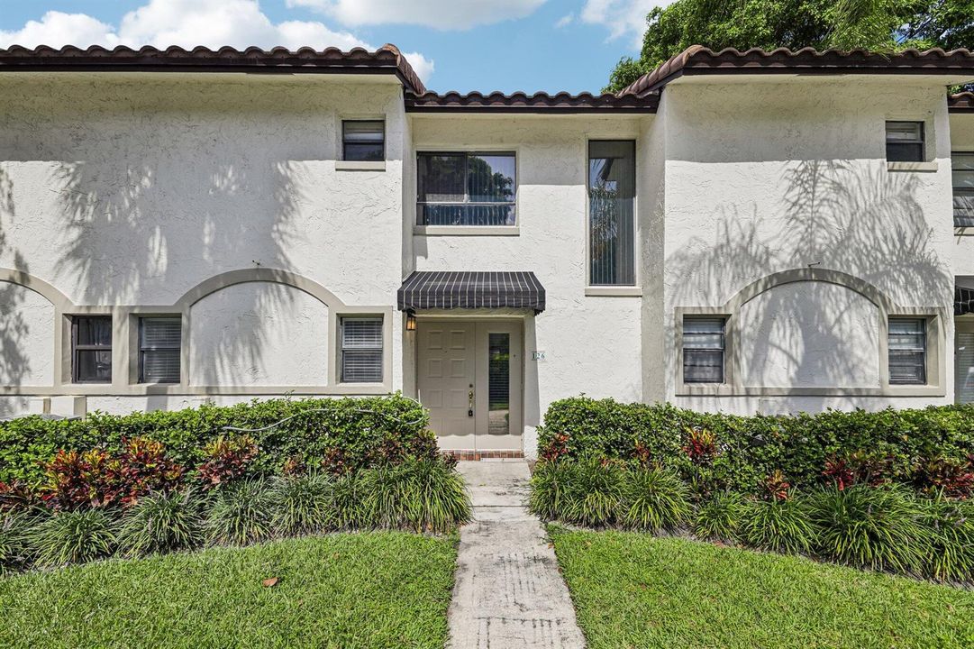 1-web-or-mls-NW 2nd Ave-S2906-001