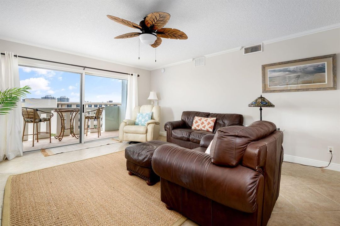 8-web-or-mls-4049 Ocean Dr 505--7