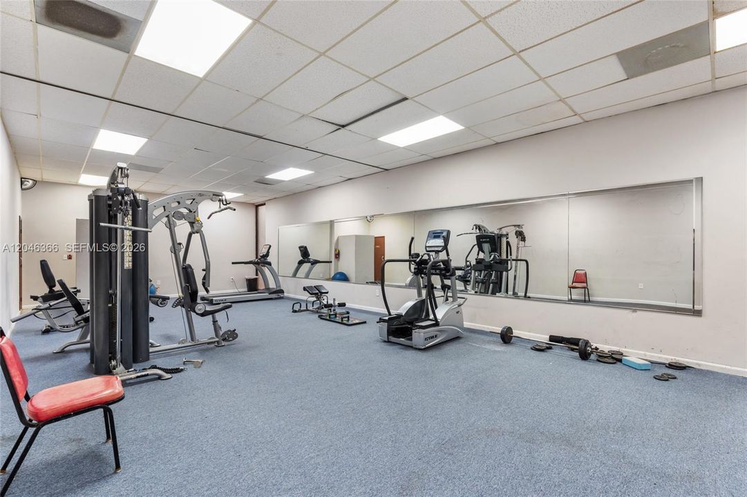 For Rent: $2,300 (2 beds, 2 baths, 1235 Square Feet)