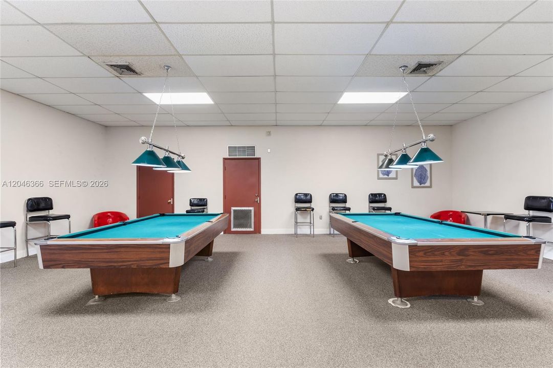 For Rent: $2,300 (2 beds, 2 baths, 1235 Square Feet)