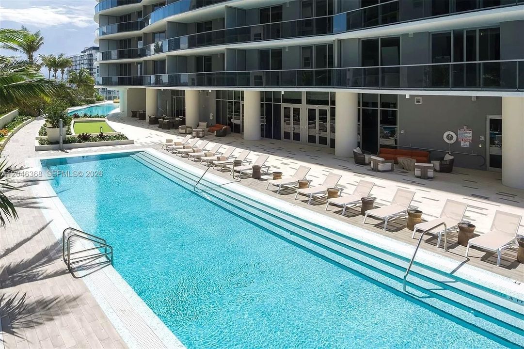 For Rent: $3,500 (1 beds, 1 baths, 710 Square Feet)