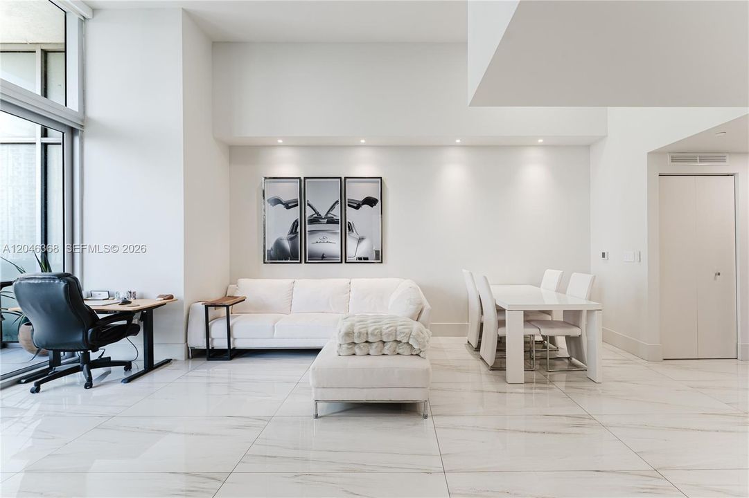 For Rent: $3,500 (1 beds, 1 baths, 710 Square Feet)