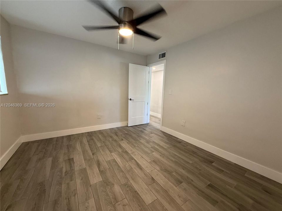 For Rent: $3,000 (3 beds, 2 baths, 2500 Square Feet)