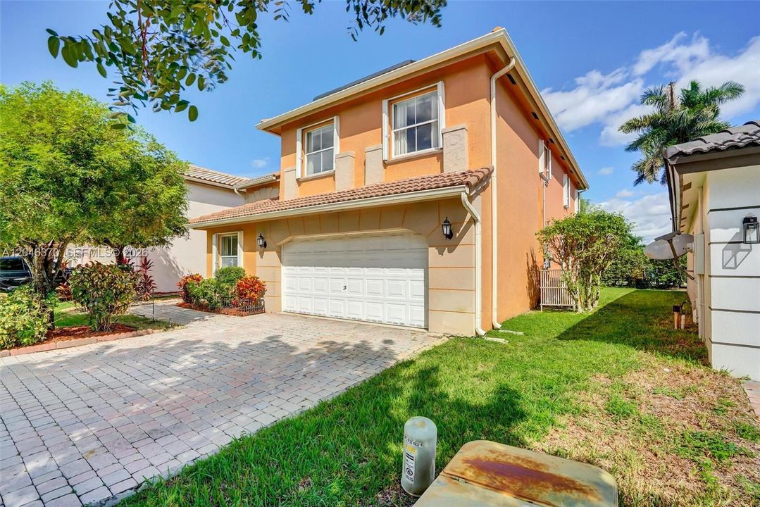 В аренду: $4,200 (4 спален, 3 ванн, 2164 Квадратных фут)