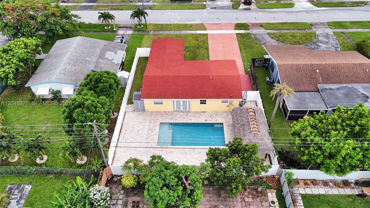 Active With Contract: $595,000 (4 beds, 2 baths, 1397 Square Feet)