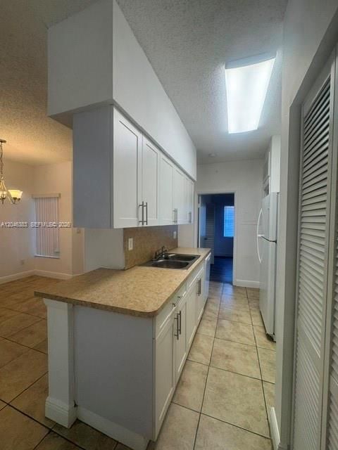 For Rent: $2,300 (2 beds, 2 baths, 1077 Square Feet)