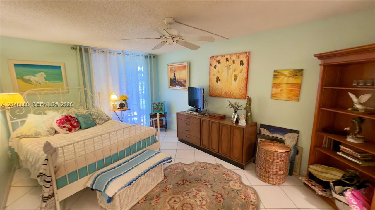En Venta: $135,000 (1 camas, 1 baños, 867 Pies cuadrados)