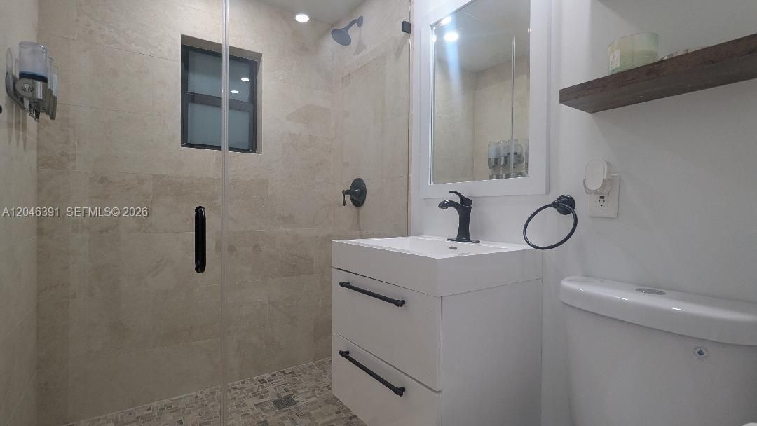 В аренду: $6,700 (3 спален, 3 ванн, 1649 Квадратных фут)