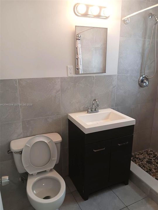 For Rent: $1,350 (1 beds, 1 baths, 500 Square Feet)
