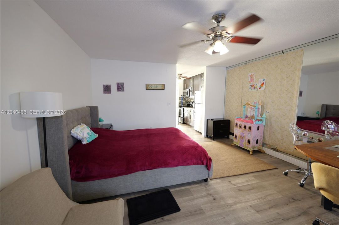 For Sale: $205,000 (0 beds, 1 baths, 394 Square Feet)