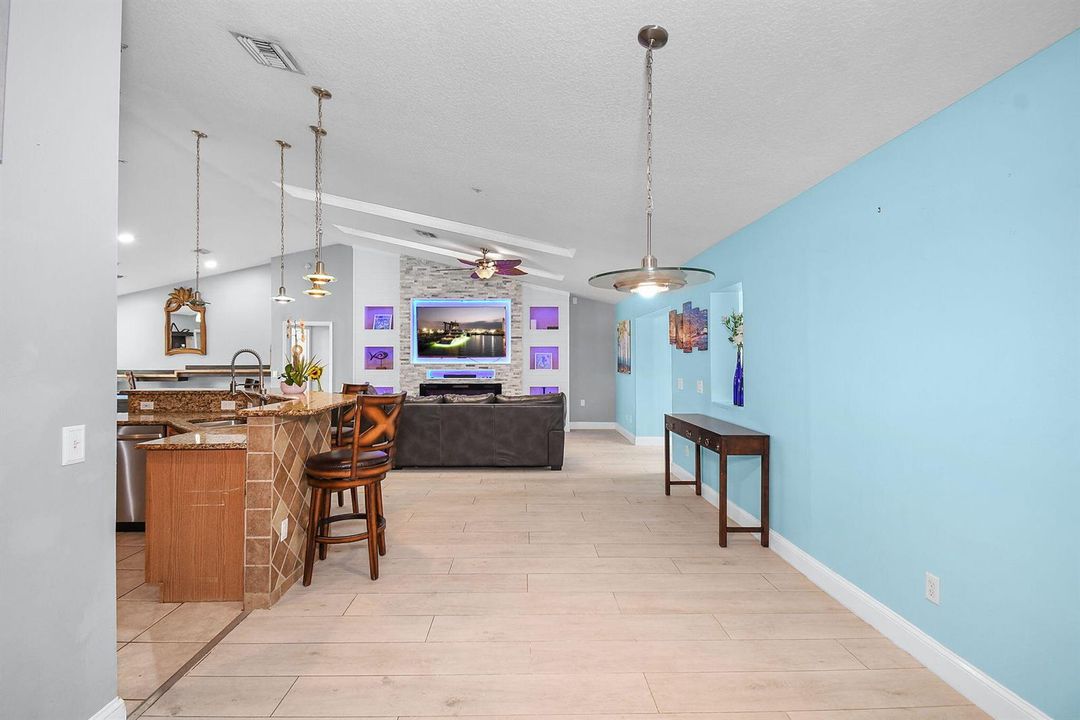 kitchen/living
