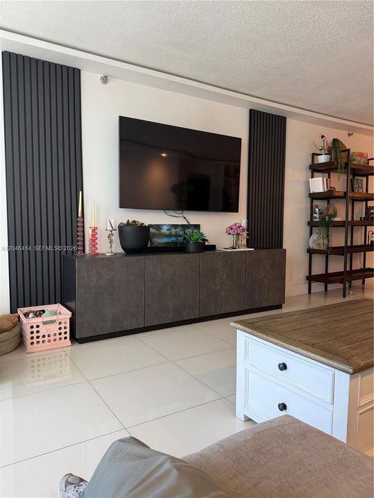 For Rent: $6,000 (3 beds, 3 baths, 1739 Square Feet)