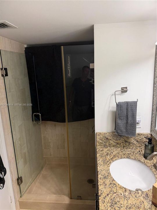 For Rent: $6,000 (3 beds, 3 baths, 1739 Square Feet)