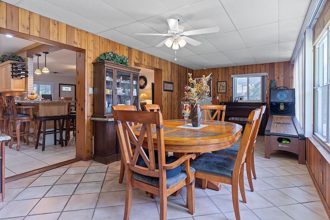 521 SW 59th st - - 023