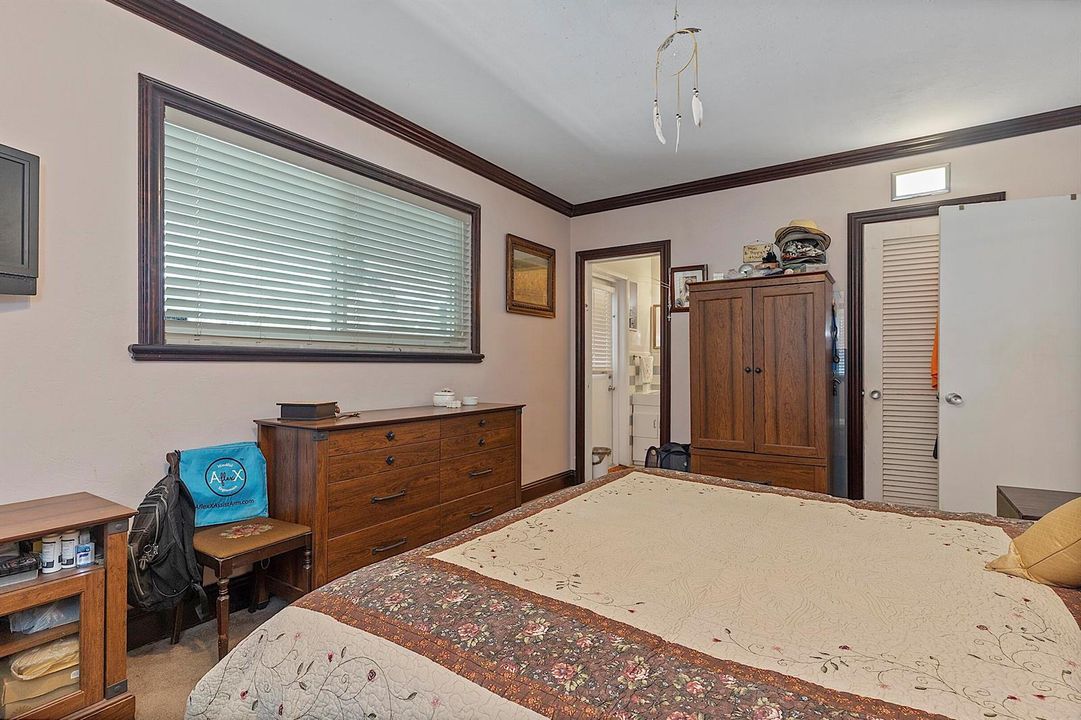 521 SW 59th st - - 043