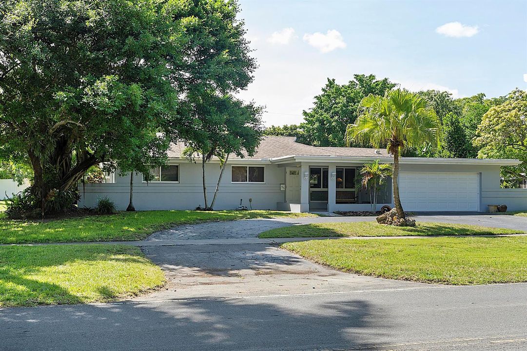 521 SW 59th st - - 012