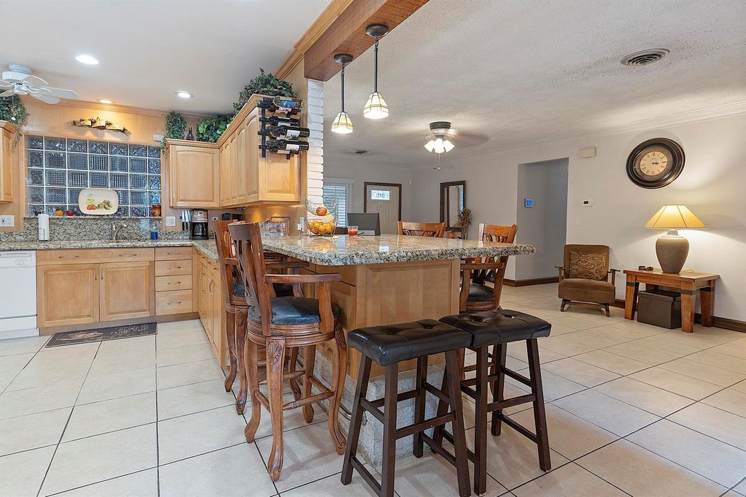 521 SW 59th st - - 020