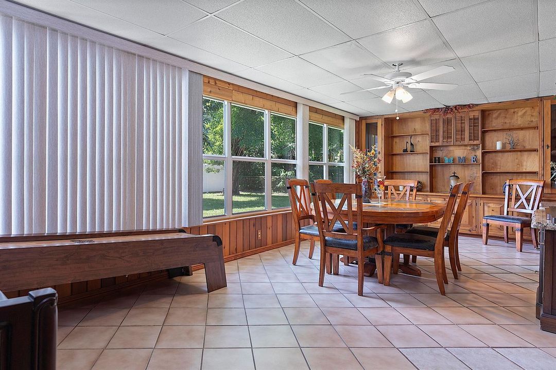 521 SW 59th st - - 025