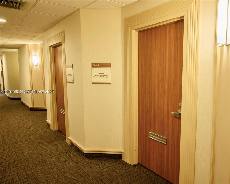 В аренду: $1,300 (0 спален, 0 ванн, 0 Квадратных фут)