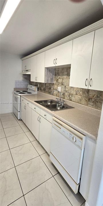 В аренду: $1,640 (1 спален, 1 ванн, 718 Квадратных фут)
