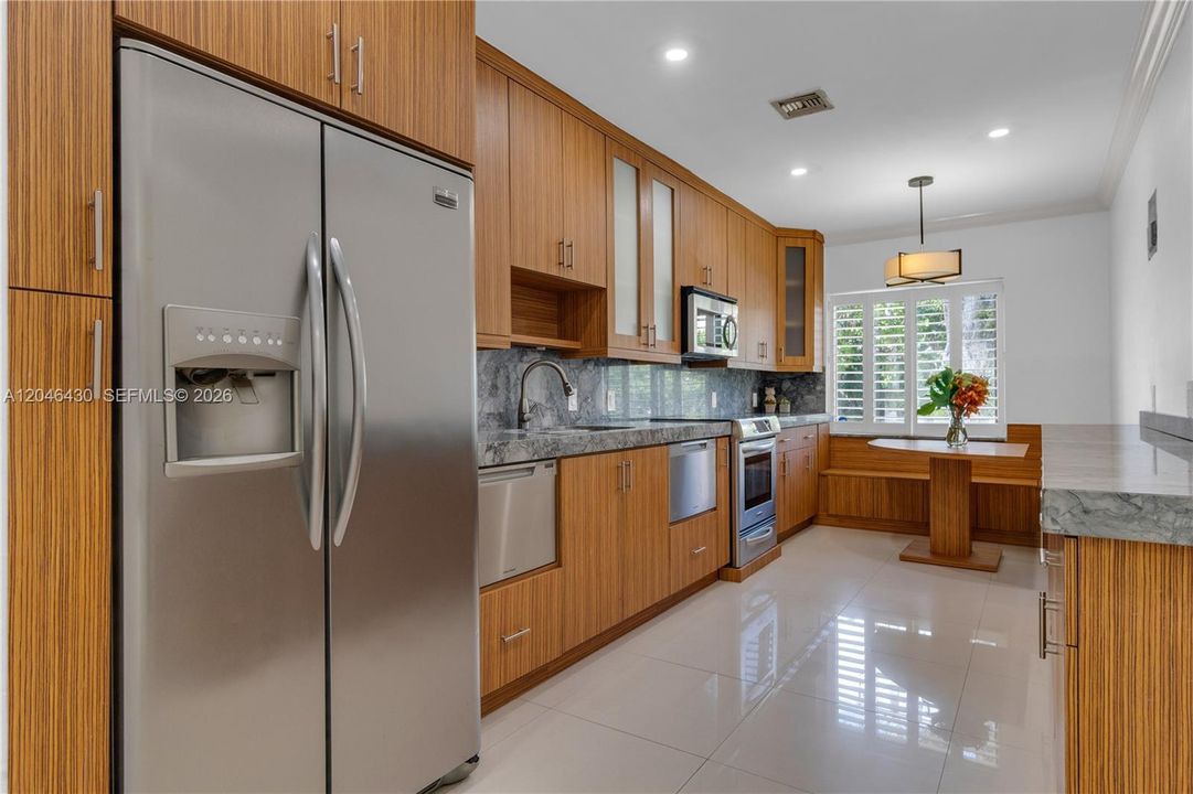 For Rent: $7,900 (4 beds, 4 baths, 3093 Square Feet)