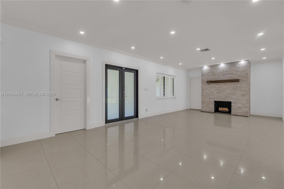 For Rent: $7,900 (4 beds, 4 baths, 3093 Square Feet)